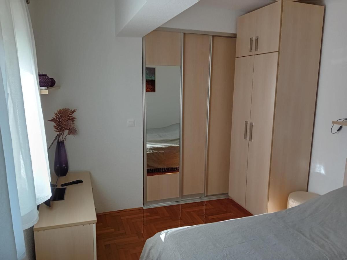 Apartment Nikol Pula Extérieur photo